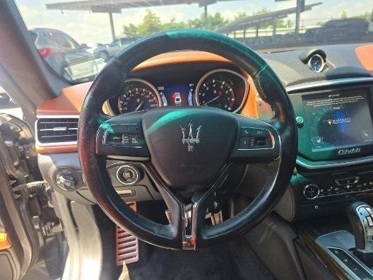 Photo of 2015 Gray Maserati Ghibli