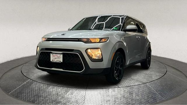 Photo of 2020 Sparkling Silver Kia Soul
