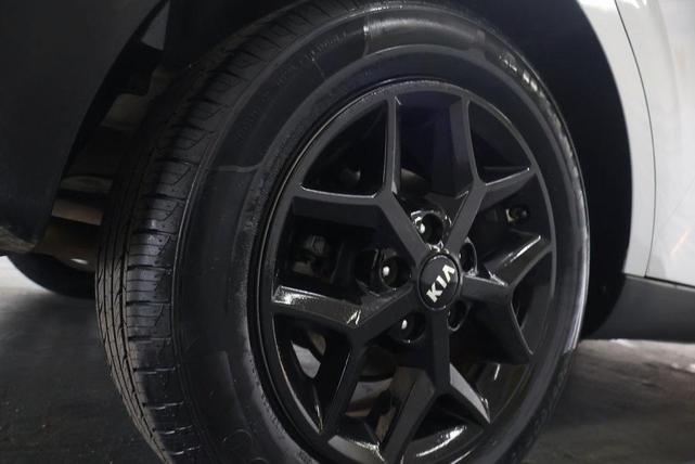 Photo of 2020 Sparkling Silver Kia Soul
