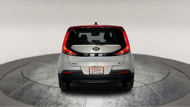 Photo of 2020 Sparkling Silver Kia Soul