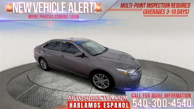 Photo of 2016 Gray Toyota Camry