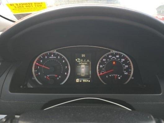 Photo of 2016 Gray Toyota Camry