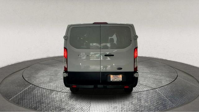 Photo of 2016 Oxford White Ford Transit-250