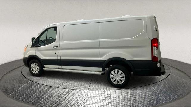 Photo of 2016 Oxford White Ford Transit-250