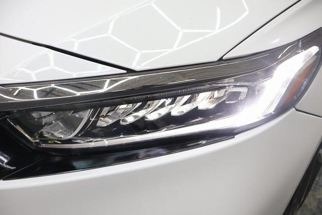 Photo of 2019 White Honda Accord