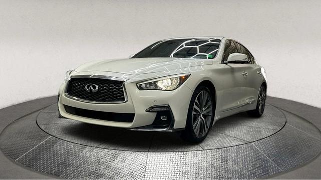 Photo of 2021 Majestic White INFINITI Q50