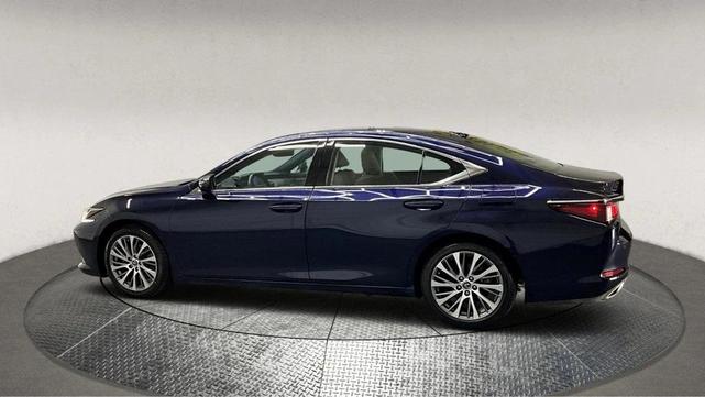 Photo of 2021 Blue Lexus ES 350