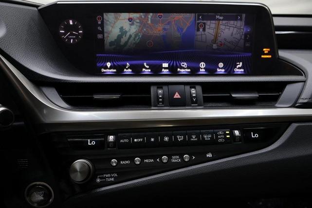 Photo of 2021 Blue Lexus ES 350