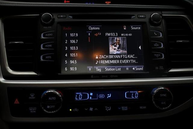 Photo of 2018 Black Toyota Highlander