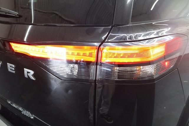 Photo of 2022 Black Nissan Pathfinder