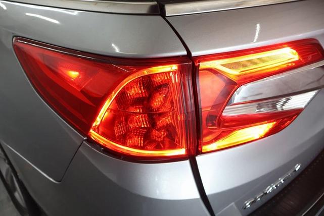 Photo of 2019 Silver Honda Odyssey