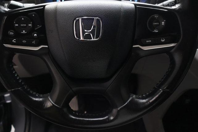 Photo of 2019 Silver Honda Odyssey