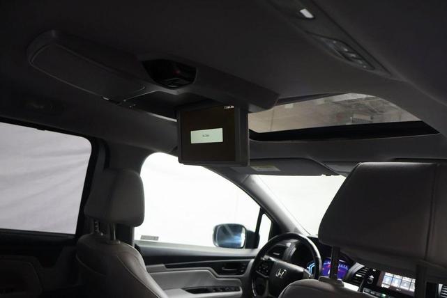 Photo of 2019 Silver Honda Odyssey