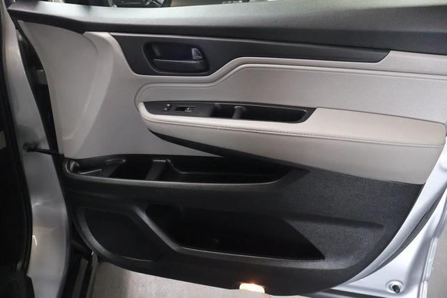 Photo of 2019 Silver Honda Odyssey