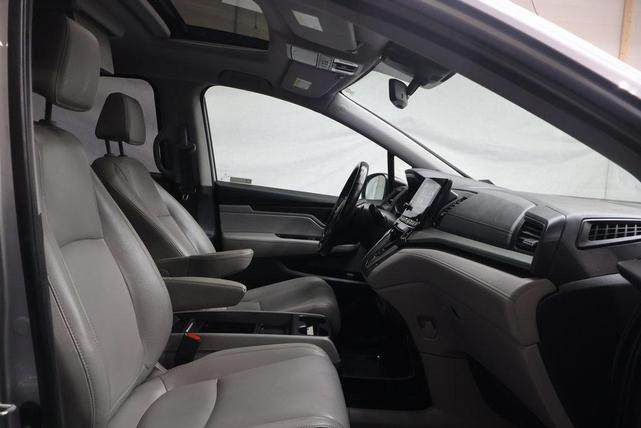 Photo of 2019 Silver Honda Odyssey