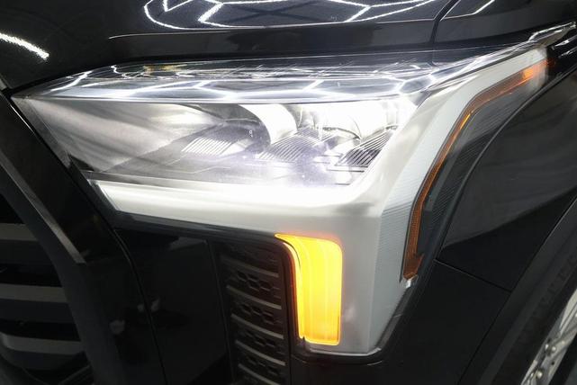 Photo of 2022 Black Toyota Tundra
