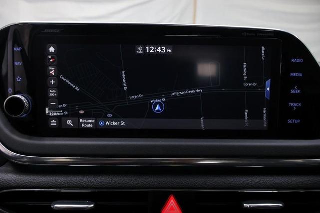 Photo of 2022 Phantom Black Hyundai SONATA