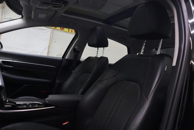 Photo of 2022 Phantom Black Hyundai SONATA