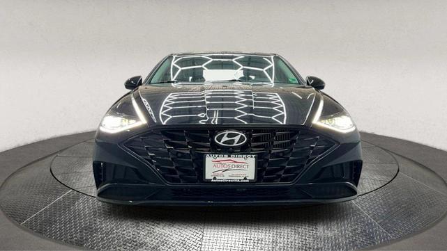 Photo of 2022 Phantom Black Hyundai SONATA