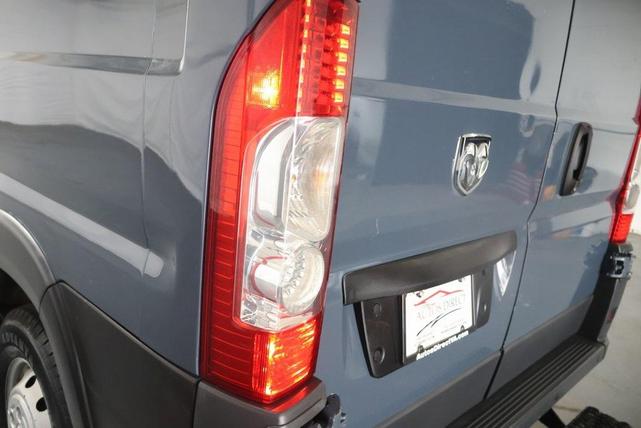 Photo of 2018 Bright White Clearcoat RAM ProMaster 2500