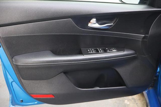 Photo of 2022 Blue Kia Forte