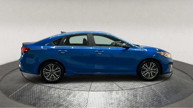 Photo of 2022 Blue Kia Forte