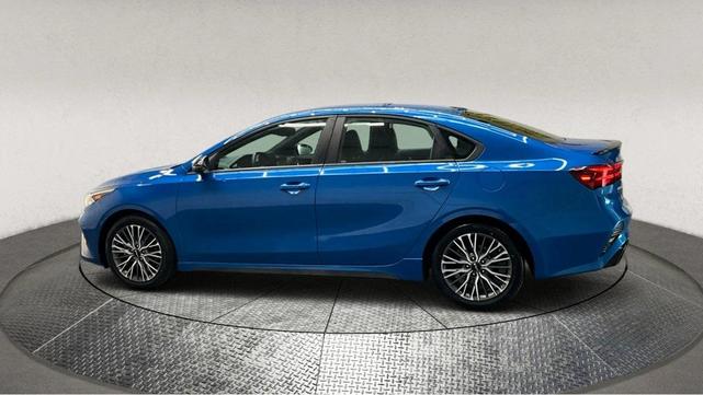Photo of 2022 Blue Kia Forte