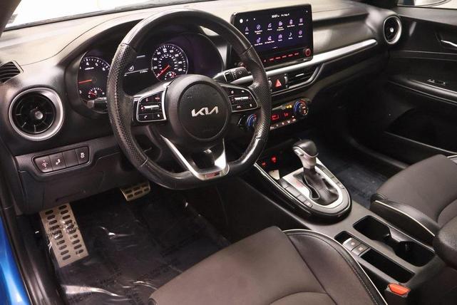 Photo of 2022 Blue Kia Forte