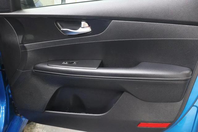 Photo of 2022 Blue Kia Forte
