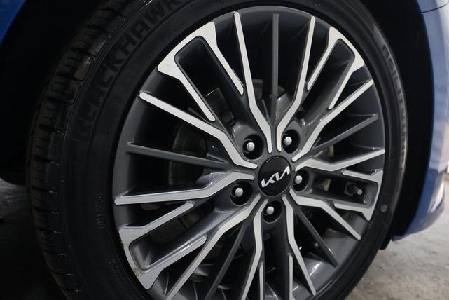 Photo of 2022 Blue Kia Forte