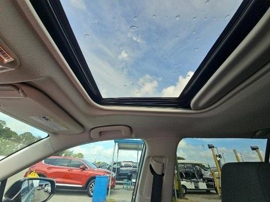 Photo of 2022 Gray Toyota RAV4 Hybrid
