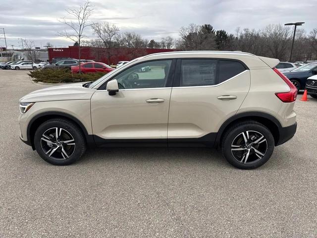 Photo of 2025 Not Avail Volvo XC40