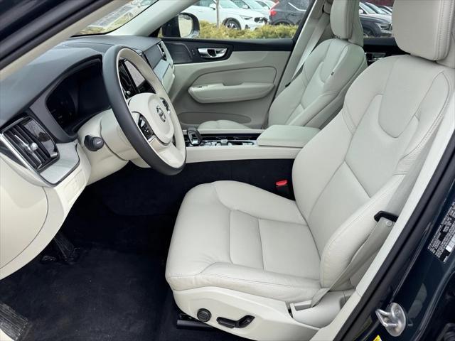 Photo of 2025 Denim Blue Metallic Volvo XC60