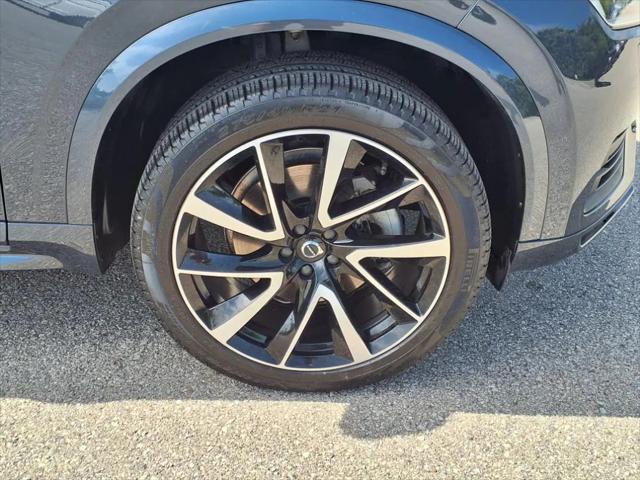 Photo of 2022 Denim Blue Volvo XC90