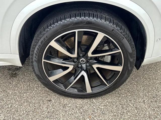 Photo of 2023 Crystal White Metallic Volvo XC90 Recharge Plug-In Hybrid