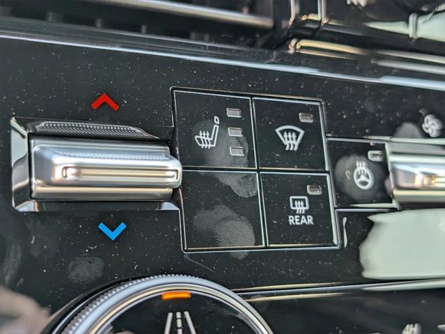 Photo of 2025 Gun Metallic/Super Black Nissan Armada