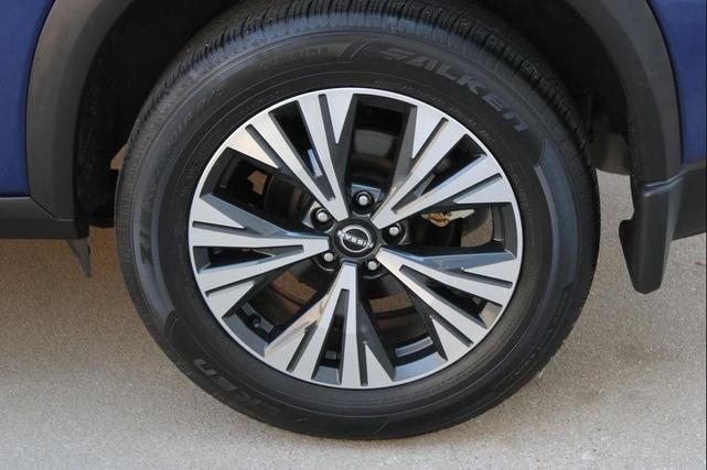 Photo of 2023 Caspian Blue Metallic Nissan Rogue