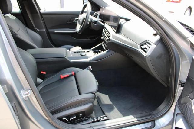 Photo of 2024 Gray BMW 330