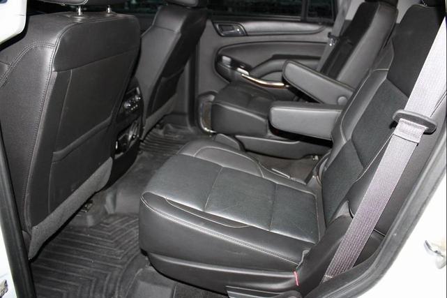 Photo of 2018 Summit White GMC Yukon