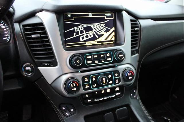 Photo of 2018 Summit White GMC Yukon