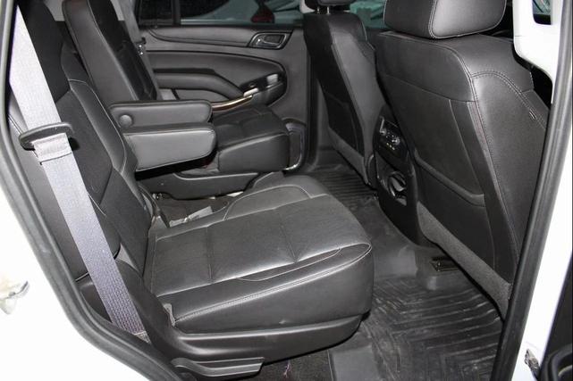 Photo of 2018 Summit White GMC Yukon