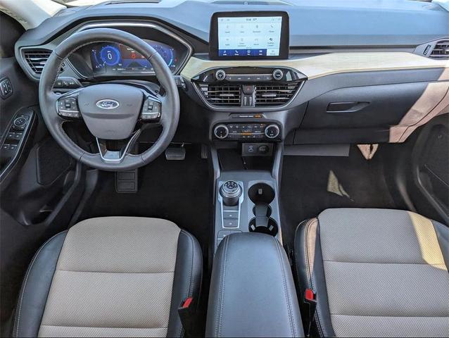 Photo of 2022 Star White Tri-Coat Ford Escape