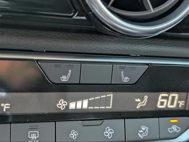 Photo of 2025 Aspen White Tricoat/Super Black Nissan Sentra