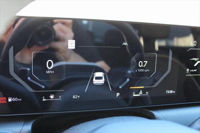 Photo of 2025 Snow White Pearl Kia K4