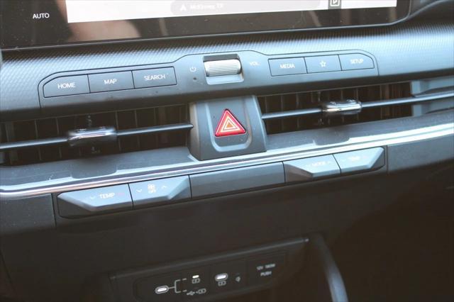 Photo of 2025 Snow White Pearl Kia K4