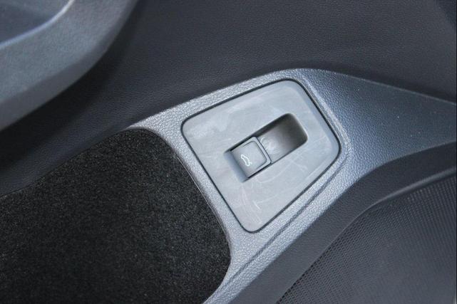 Photo of 2024 Pure White Volkswagen Tiguan