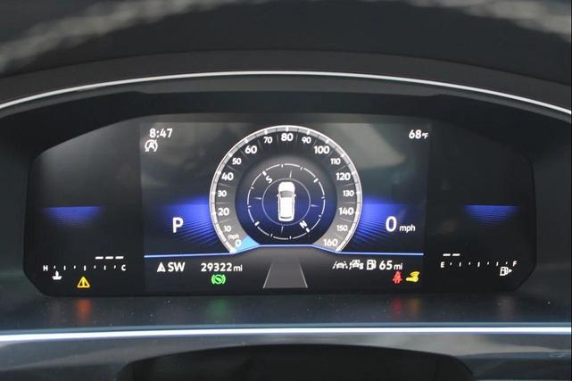 Photo of 2024 Pure White Volkswagen Tiguan