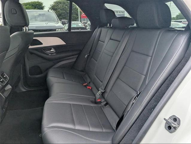 Photo of 2024 Polar White Mercedes-Benz GLE 450 Plug-In Hybrid