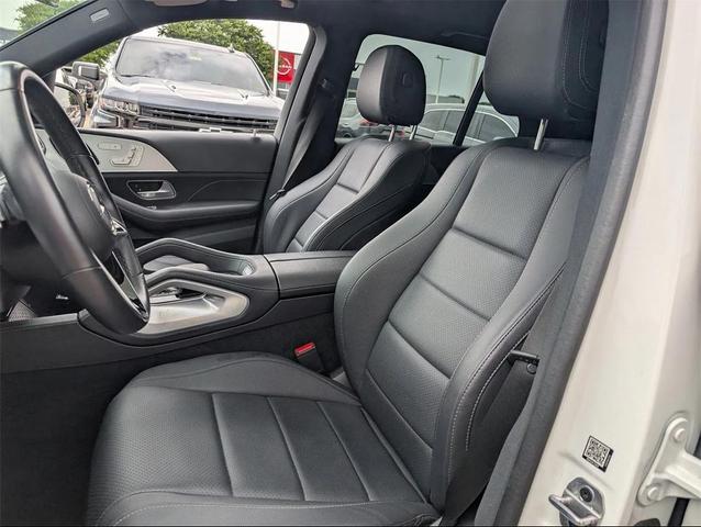 Photo of 2024 Polar White Mercedes-Benz GLE 450 Plug-In Hybrid