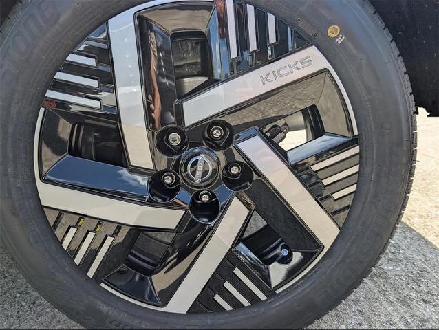 Photo of 2026 Fresh Powder Nissan Kicks